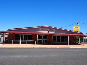 Railway Hotel Condobolin - Sunshine Coast Tourism 0