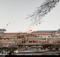 Hotel Canobolas - Sunshine Coast Tourism