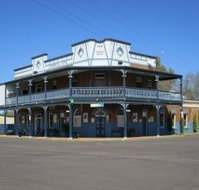 Commercial Hotel Curlewis - Sunshine Coast Tourism