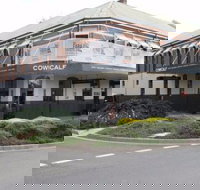 Cow and Calf Hotel - Sunshine Coast Tourism