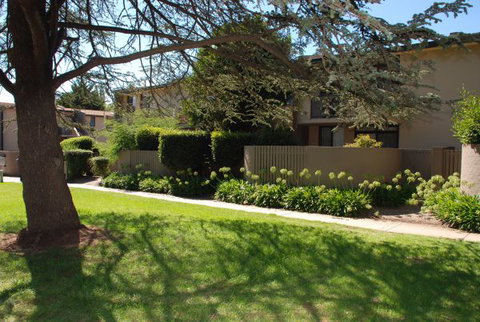 Manuka Park Apartments - Sunshine Coast Tourism 7