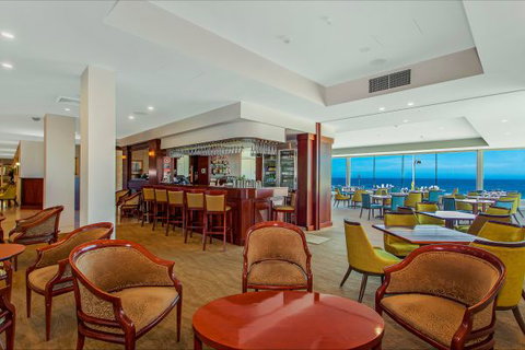 Quality Hotel NOAHS On The Beach - Holiday Sunshine Coast 8