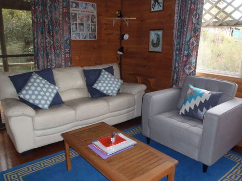 Raven Cottage - Sunshine Coast Tourism 3
