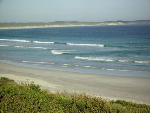 Raven Cottage - Sunshine Coast Tourism 6
