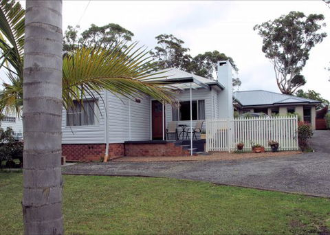 Shamrose Cottage - Holiday Sunshine Coast 1