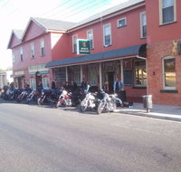 The Mole Creek Hotel - Holiday Sunshine Coast