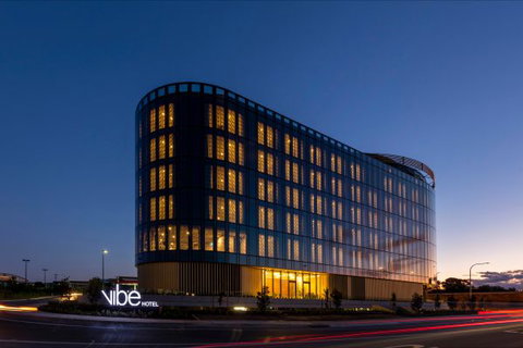 Vibe Hotel Canberra - Sunshine Coast Tourism 6