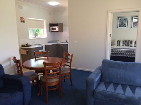 Abbey Apartments - Holiday Sunshine Coast 1