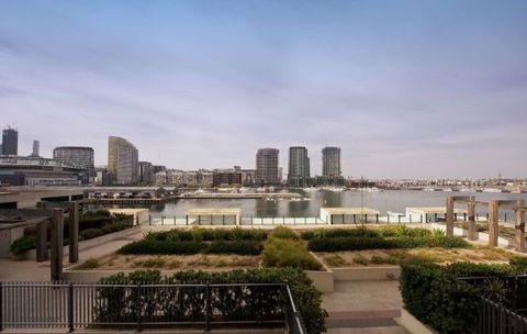 ACD Apartments - Accommodation Corporate Docklands - Holiday Sunshine Coast 6
