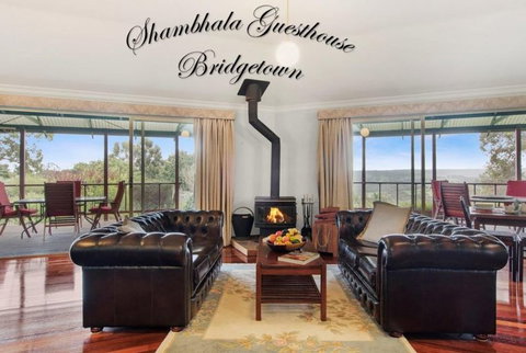 Shambhala Guesthouse - Sunshine Coast Tourism 5