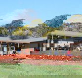 Penneshaw Lodge - Holiday Sunshine Coast