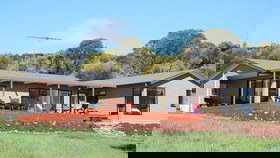 Penneshaw Lodge - Sunshine Coast Tourism 0