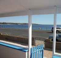 The Little White House - Holiday Sunshine Coast