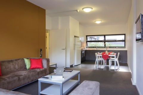 Western Sydney University Village Parramatta - Sunshine Coast Tourism 4