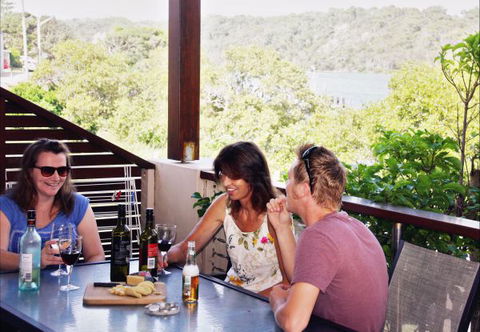 Wooli Holiday Units - Holiday Sunshine Coast 1