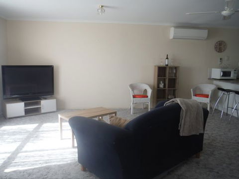 Alilly - Holiday Sunshine Coast 1