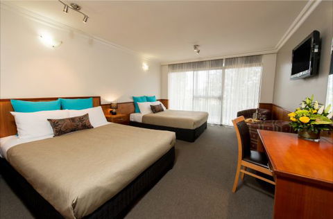Berri Hotel - Sunshine Coast Tourism 2