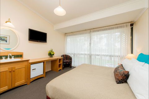 Berri Hotel - Sunshine Coast Tourism 3