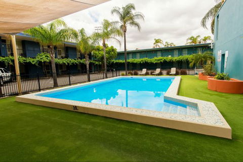 Berri Hotel - Sunshine Coast Tourism 5
