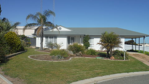 Alilly - Holiday Sunshine Coast 4