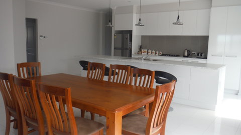 Coastal Delight - Sunshine Coast Tourism 0