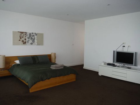 Relax At Tipara - Sunshine Coast Tourism 2