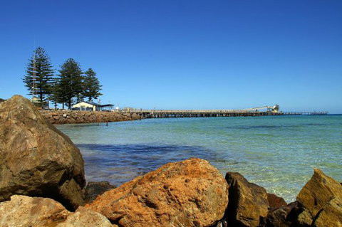 The Mac's Beachfront Villas - Holiday Sunshine Coast 6