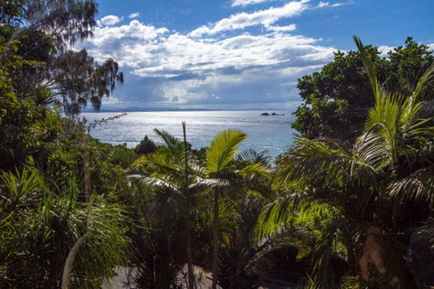 Wategos Beach Retreats - Sunshine Coast Tourism 0
