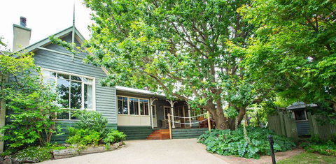 Oak Tree Lodge - Sunshine Coast Tourism 0