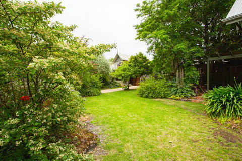 Oak Tree Lodge - Sunshine Coast Tourism 4