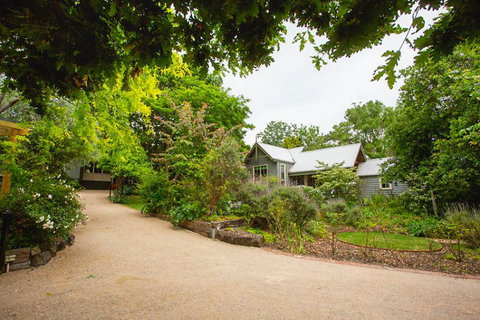 Oak Tree Lodge - Sunshine Coast Tourism 5