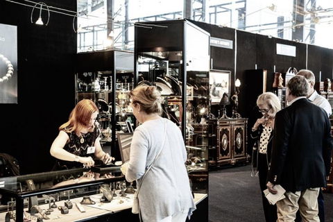 AAADA Antiques & Art Fair Sydney - Holiday Sunshine Coast 2