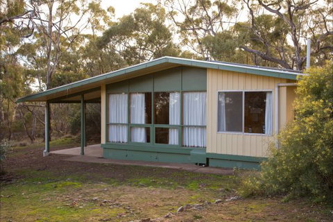 Alligator Lodge - Mount Remarkable National Park - Holiday Sunshine Coast 3