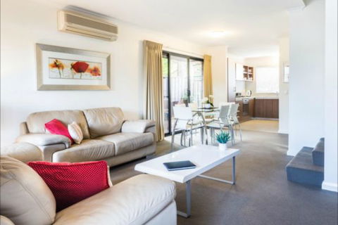 Apartment 46 - Holiday Sunshine Coast 0