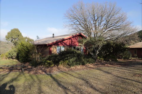 Jamieson Valley Retreat - Sunshine Coast Tourism 3