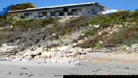 Cables Beachfront Holiday House - Sunshine Coast Tourism 0