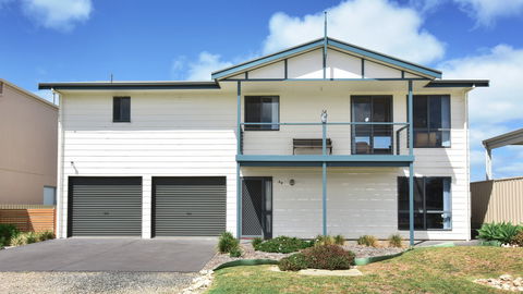 Ambergris - Sunshine Coast Tourism 10