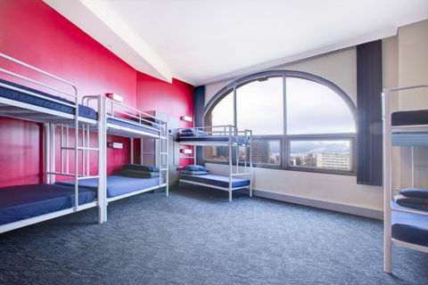 Wake Up Sydney - Sunshine Coast Tourism 3