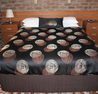 Lake Albert Motel - Sunshine Coast Tourism