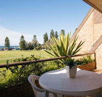 Reef Resort Apartments - Holiday Sunshine Coast
