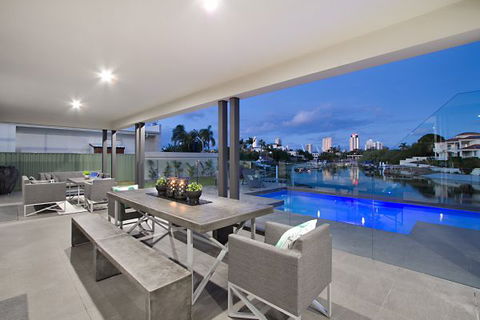 Oceans 74 - An Elite Holiday Home - Sunshine Coast Tourism 20