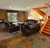 Wings Barossa Bird and Bush Retreat - Sunshine Coast Tourism