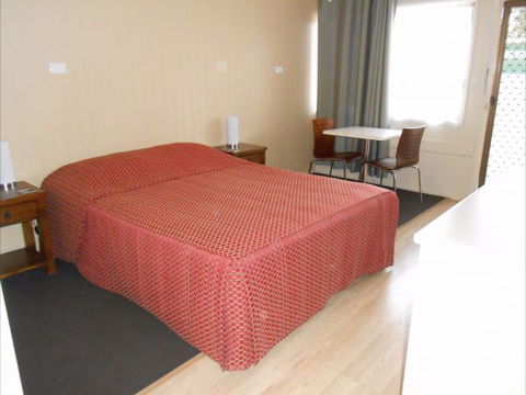 Acacia Ridge Motor Inn - Holiday Sunshine Coast 6