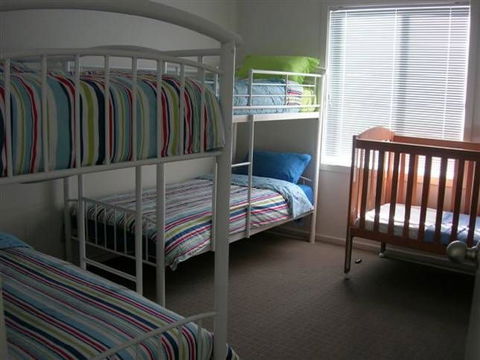 Annies Beach House - Sunshine Coast Tourism 3