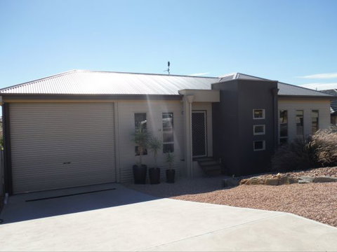 Four Seas - Sunshine Coast Tourism 0