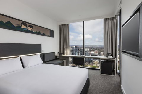 Ibis Adelaide - Sunshine Coast Tourism 0