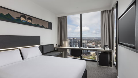Ibis Adelaide - Sunshine Coast Tourism 5