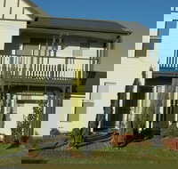 Annies Beach House - Sunshine Coast Tourism