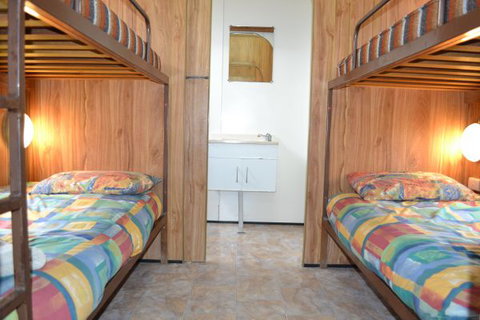 Moonta Bay Caravan Park - Sunshine Coast Tourism 2