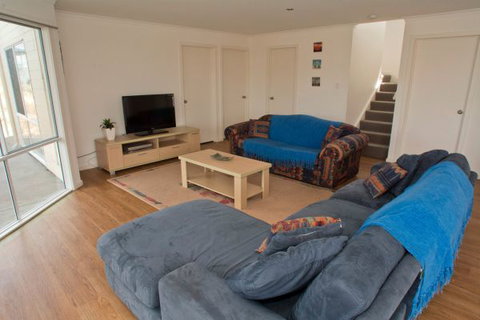 Ocean Sounds - Sunshine Coast Tourism 3